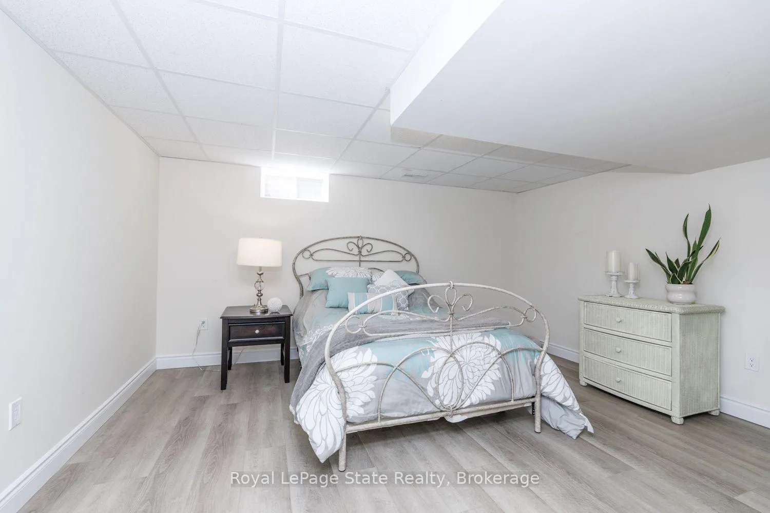 Photo 40 of 8 Cheval Drive, Grimsby, Grimsby Beach — HOMEH
