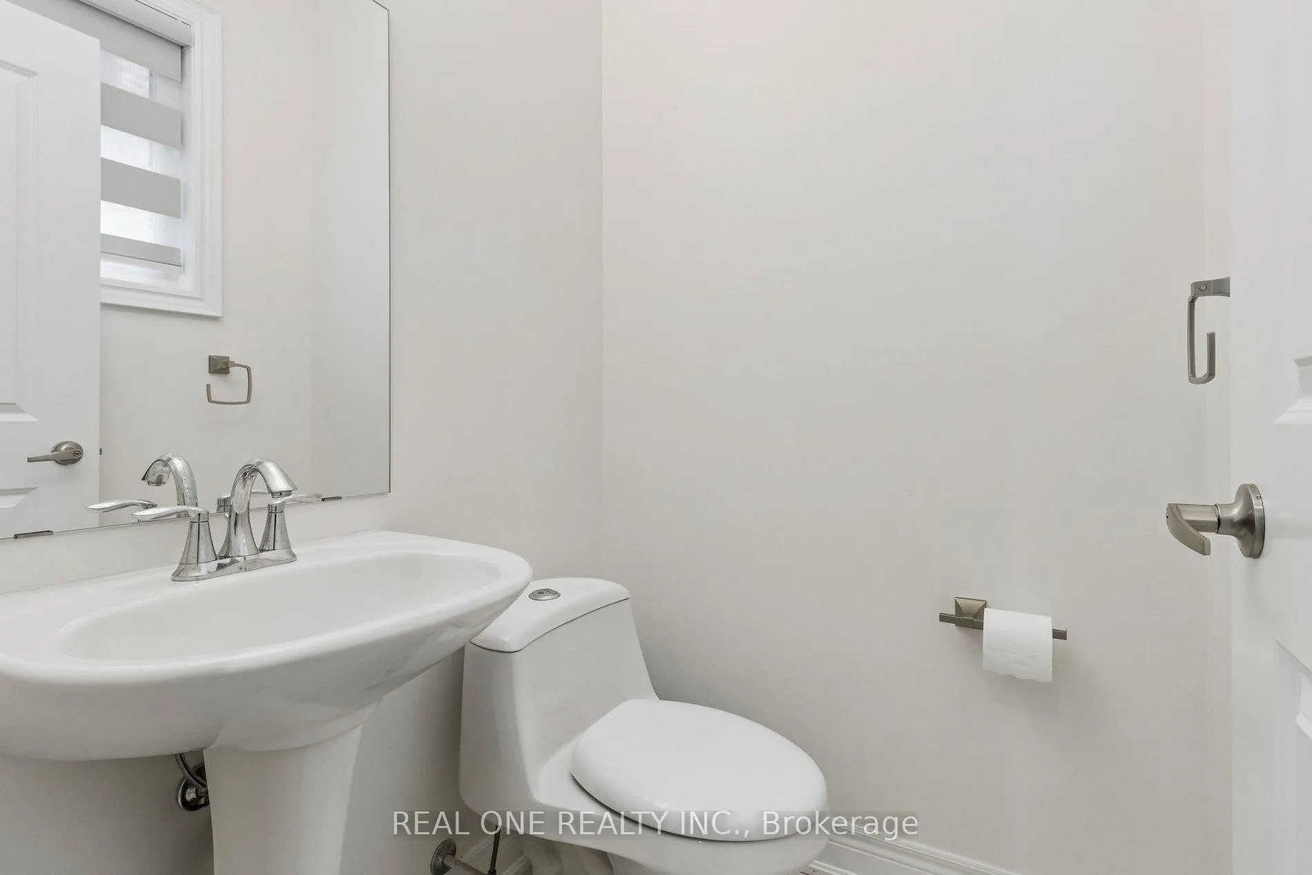 Photo 24 of 19 Rivoli Drive, Vaughan, Vellore Village — HOMEH
