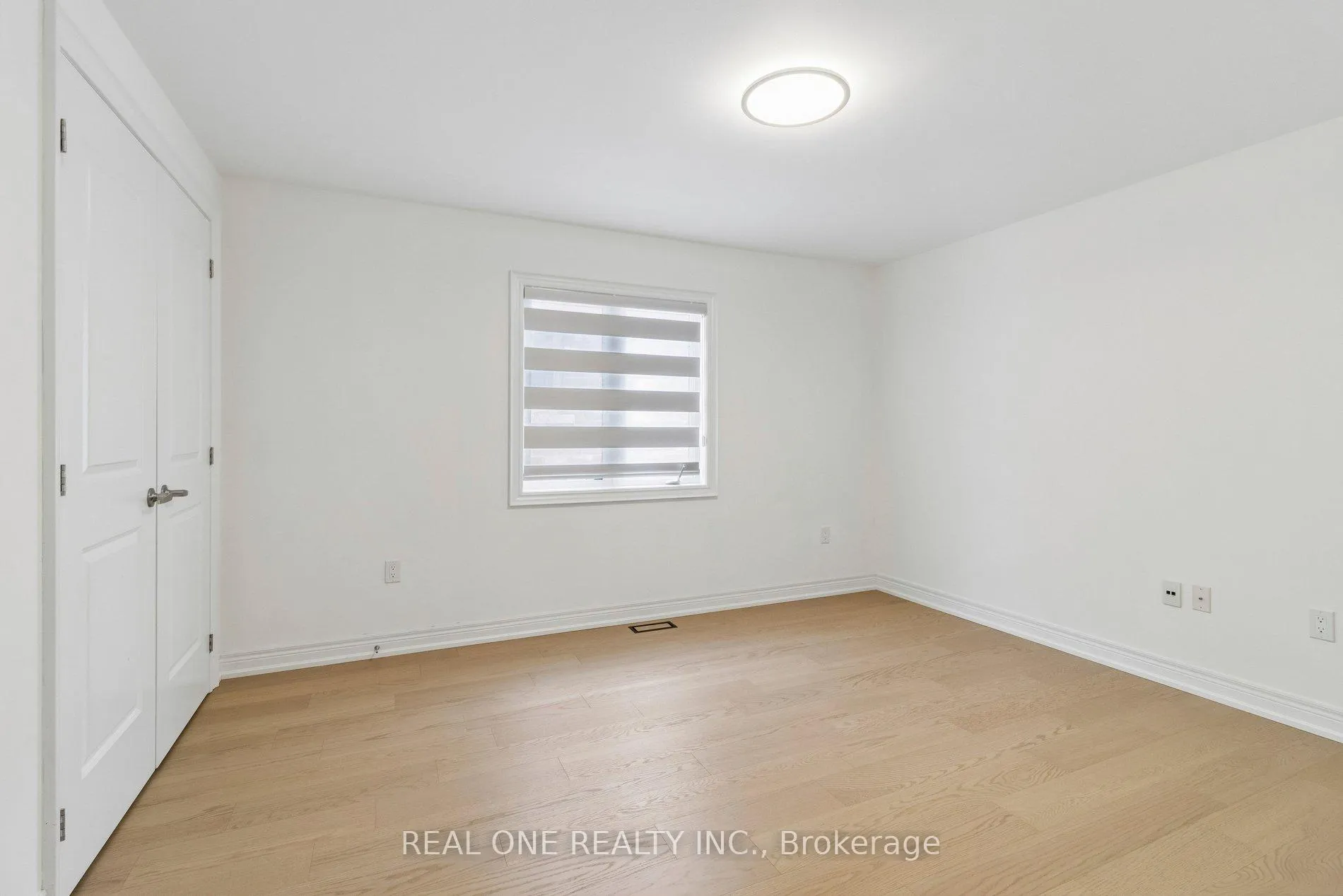 Photo 31 of 19 Rivoli Drive, Vaughan, Vellore Village — HOMEH