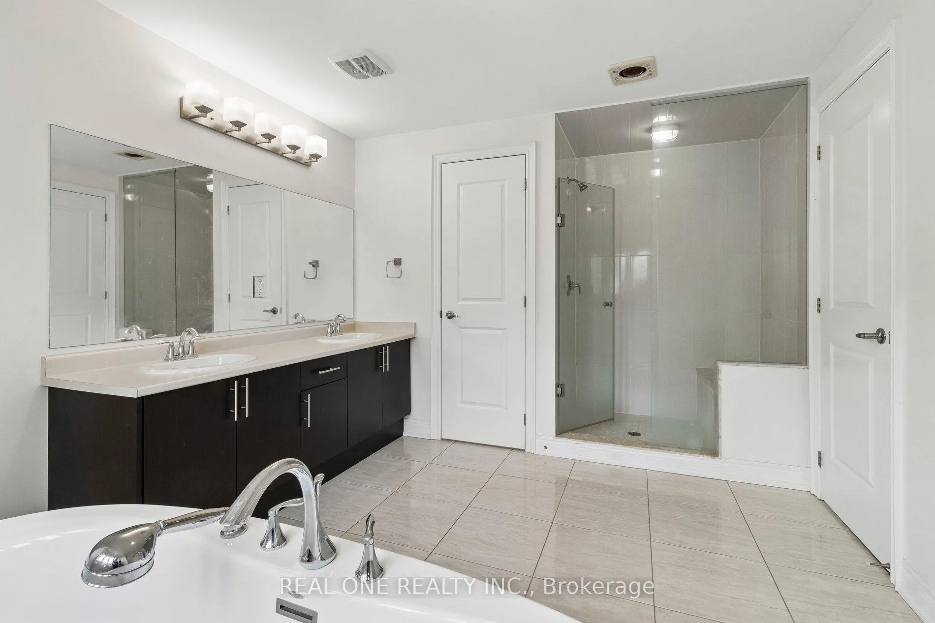Photo 46 of 19 Rivoli Drive, Vaughan, Vellore Village — HOMEH
