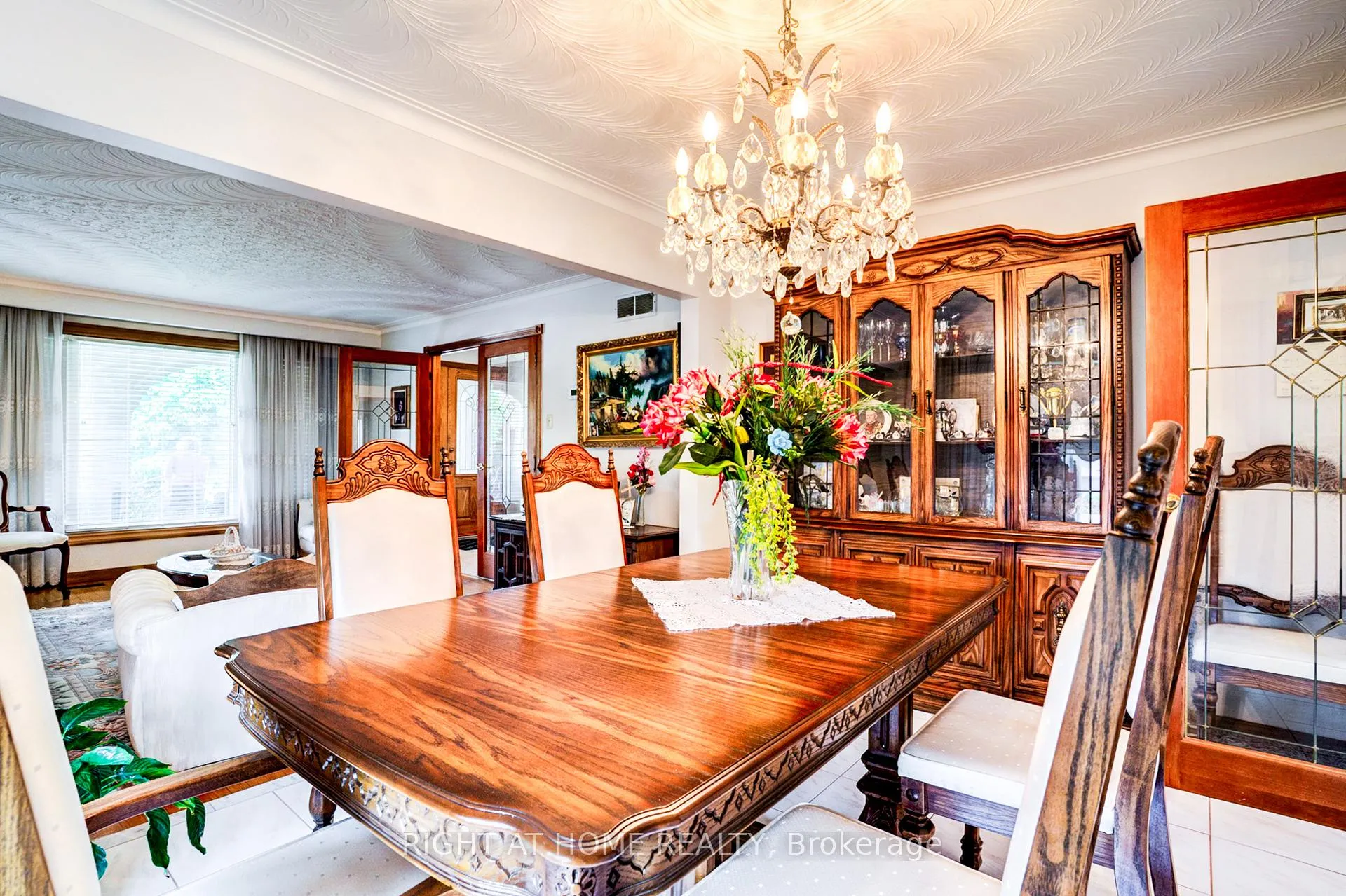 Photo 15 of 149 Jeanne Drive W, Vaughan, East Woodbridge — HOMEH
