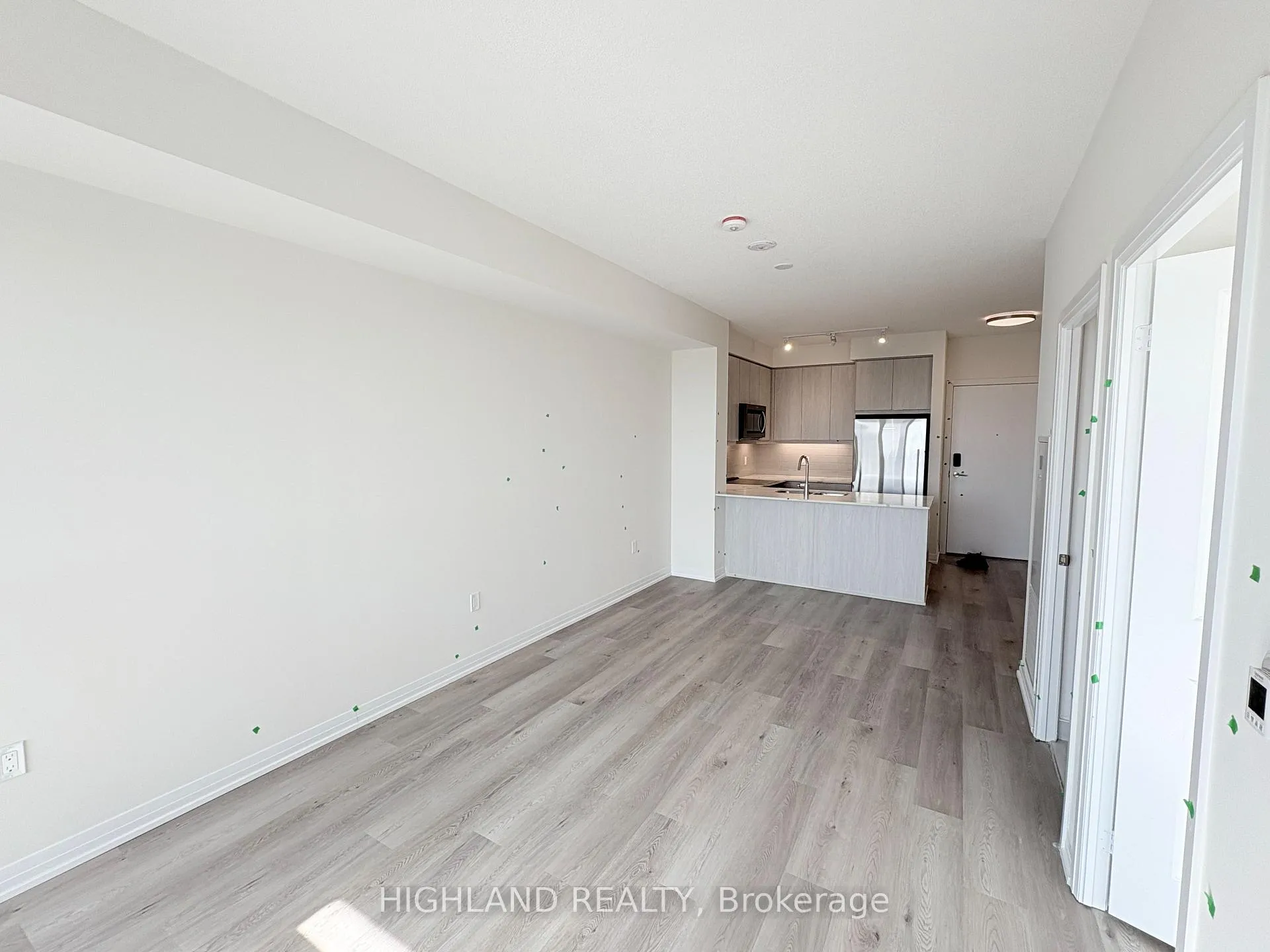 Photo 7 of Unit 2502, 15 Watergarden Drive, Mississauga, Hurontario — HOMEH