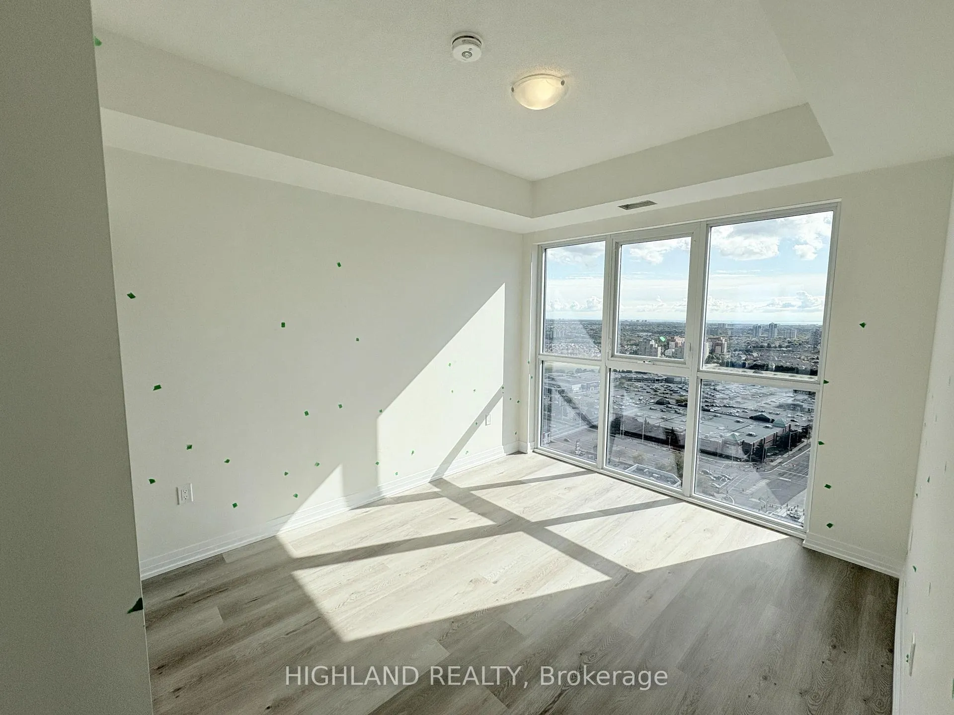Photo 8 of Unit 2502, 15 Watergarden Drive, Mississauga, Hurontario — HOMEH