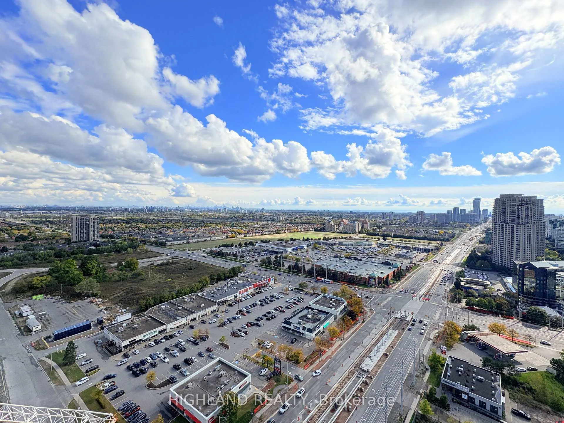 Photo 10 of Unit 2502, 15 Watergarden Drive, Mississauga, Hurontario — HOMEH