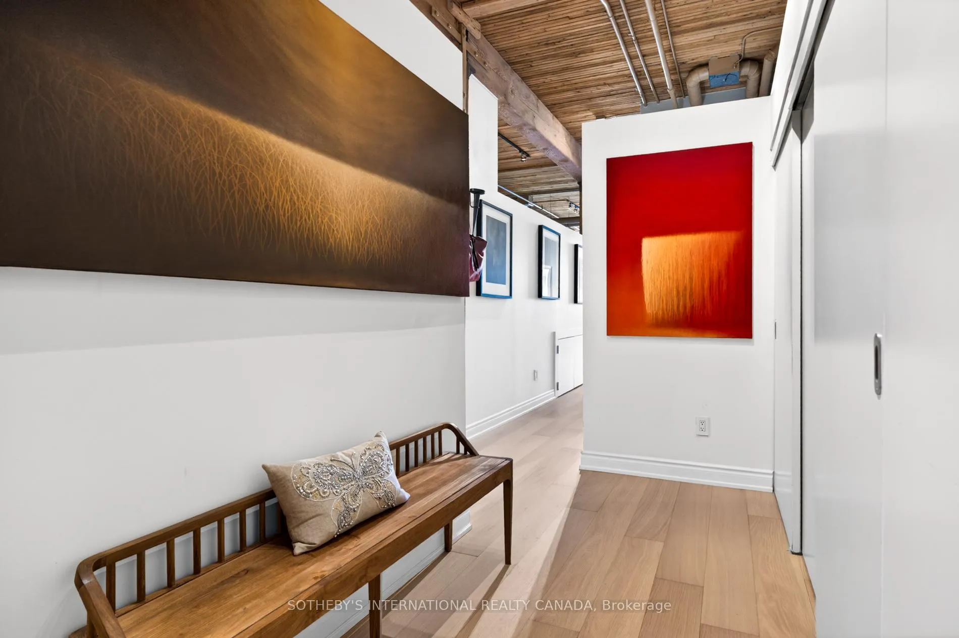 Photo 2 of Unit 404, 993 Queen Street W, Toronto, Niagara — HOMEH