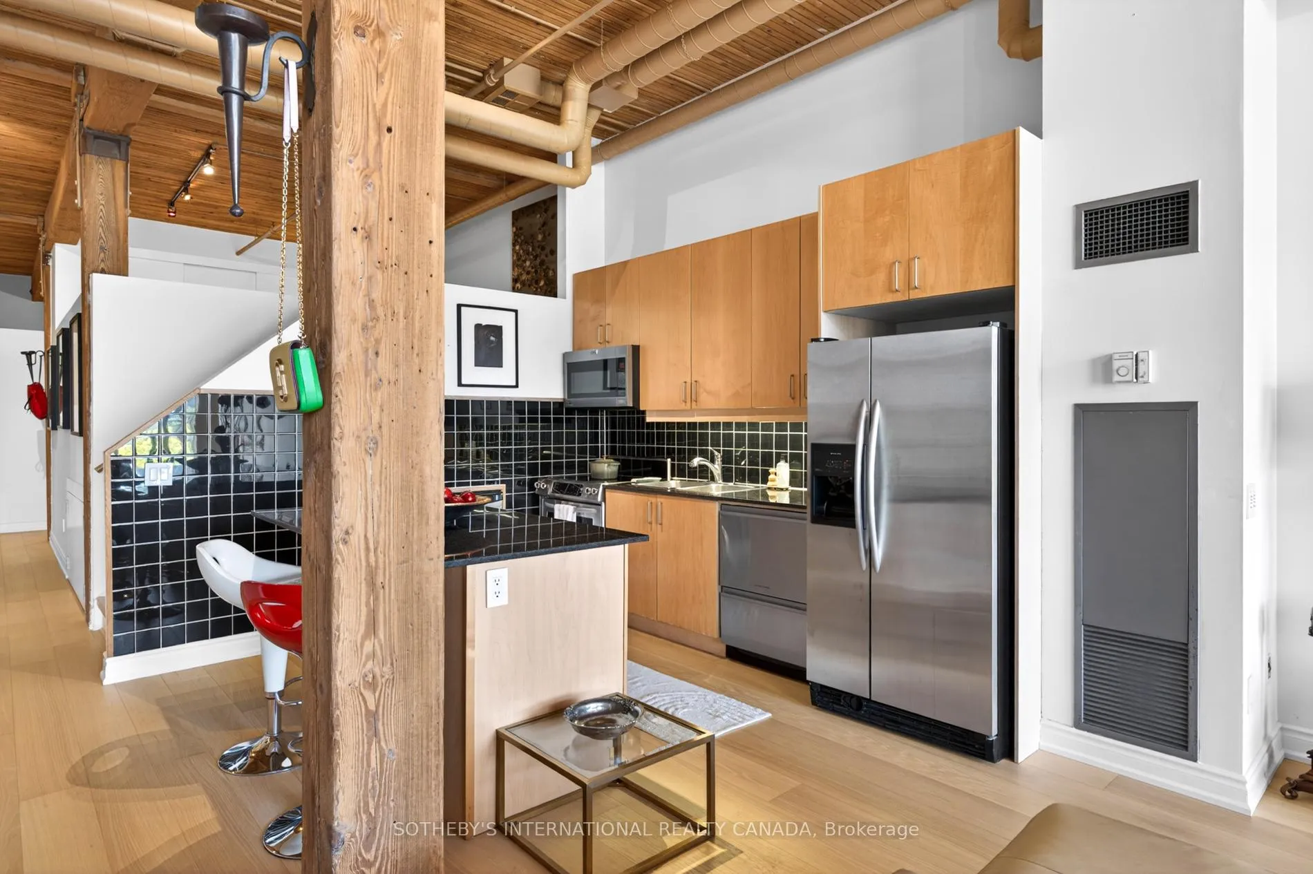Photo 8 of Unit 404, 993 Queen Street W, Toronto, Niagara — HOMEH