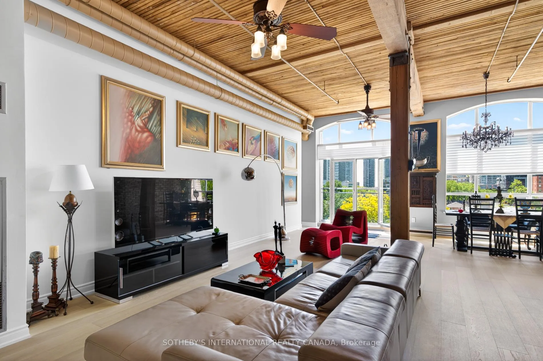Photo 11 of Unit 404, 993 Queen Street W, Toronto, Niagara — HOMEH