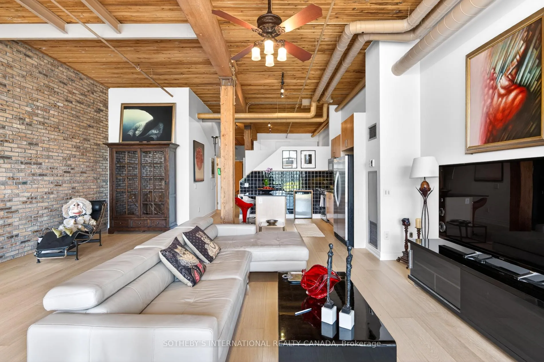 Photo 13 of Unit 404, 993 Queen Street W, Toronto, Niagara — HOMEH