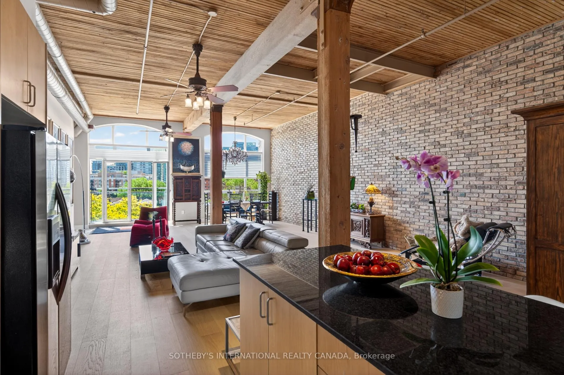Photo 15 of Unit 404, 993 Queen Street W, Toronto, Niagara — HOMEH