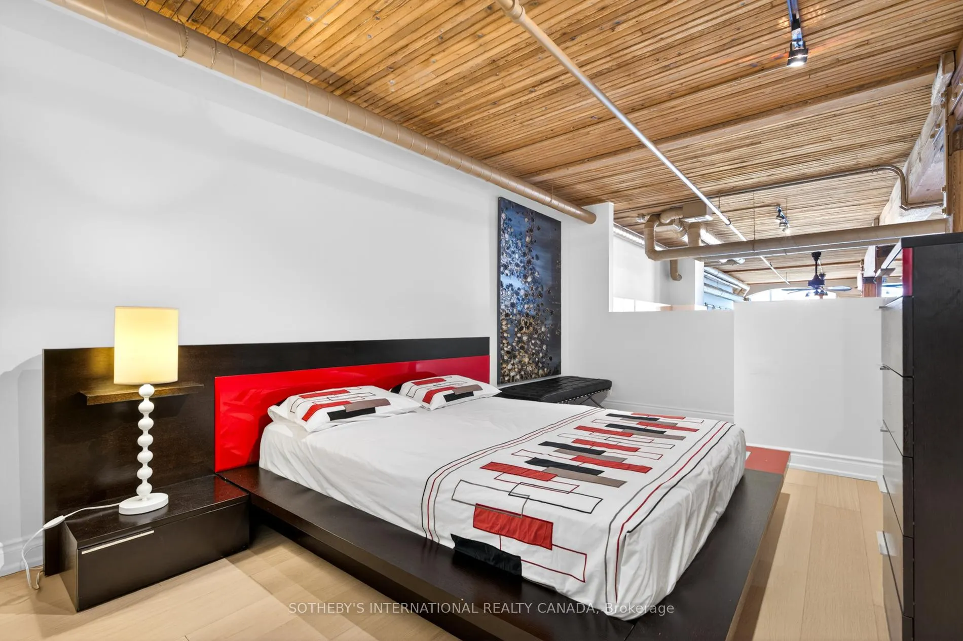 Photo 26 of Unit 404, 993 Queen Street W, Toronto, Niagara — HOMEH