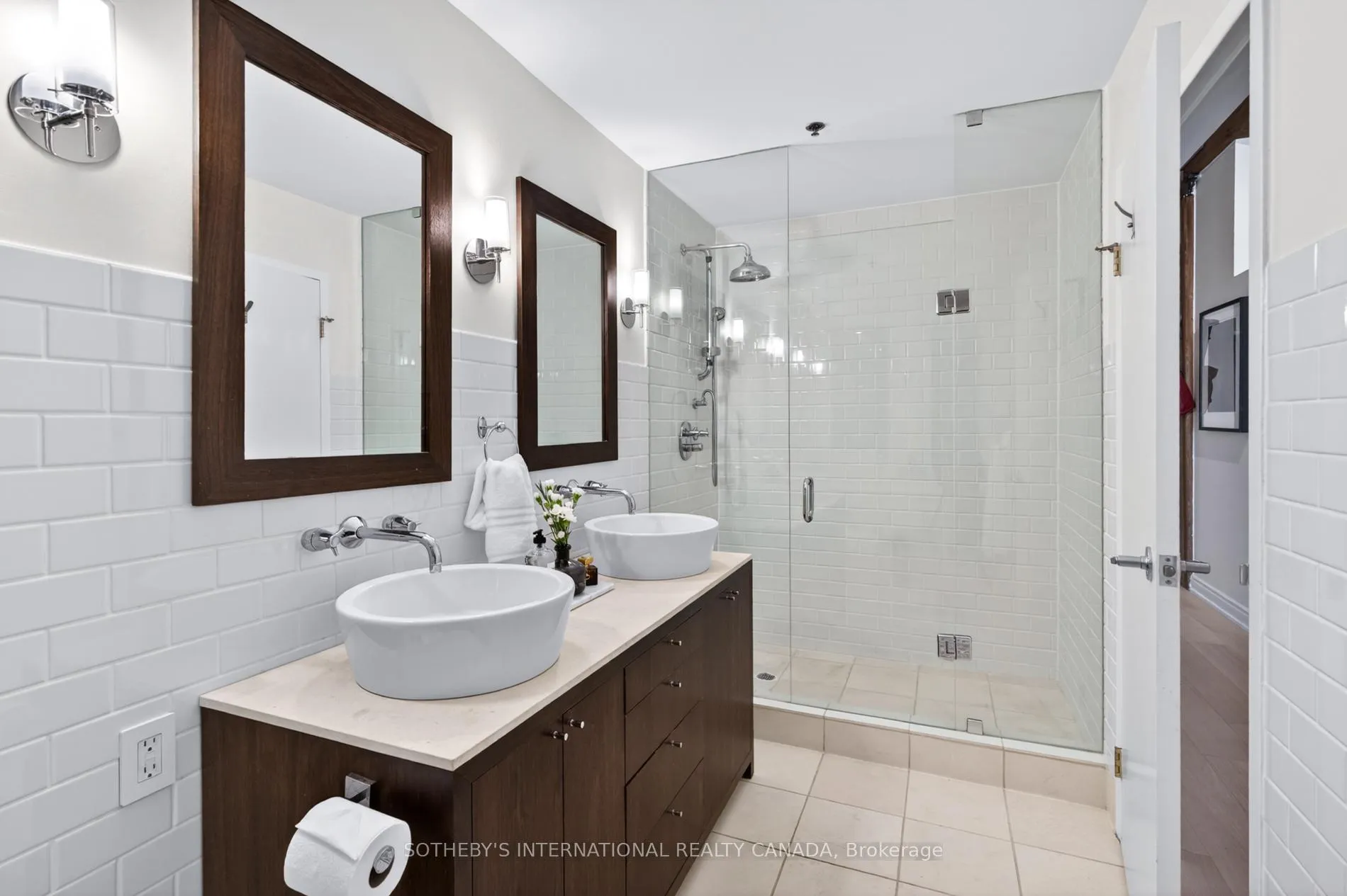 Photo 31 of Unit 404, 993 Queen Street W, Toronto, Niagara — HOMEH