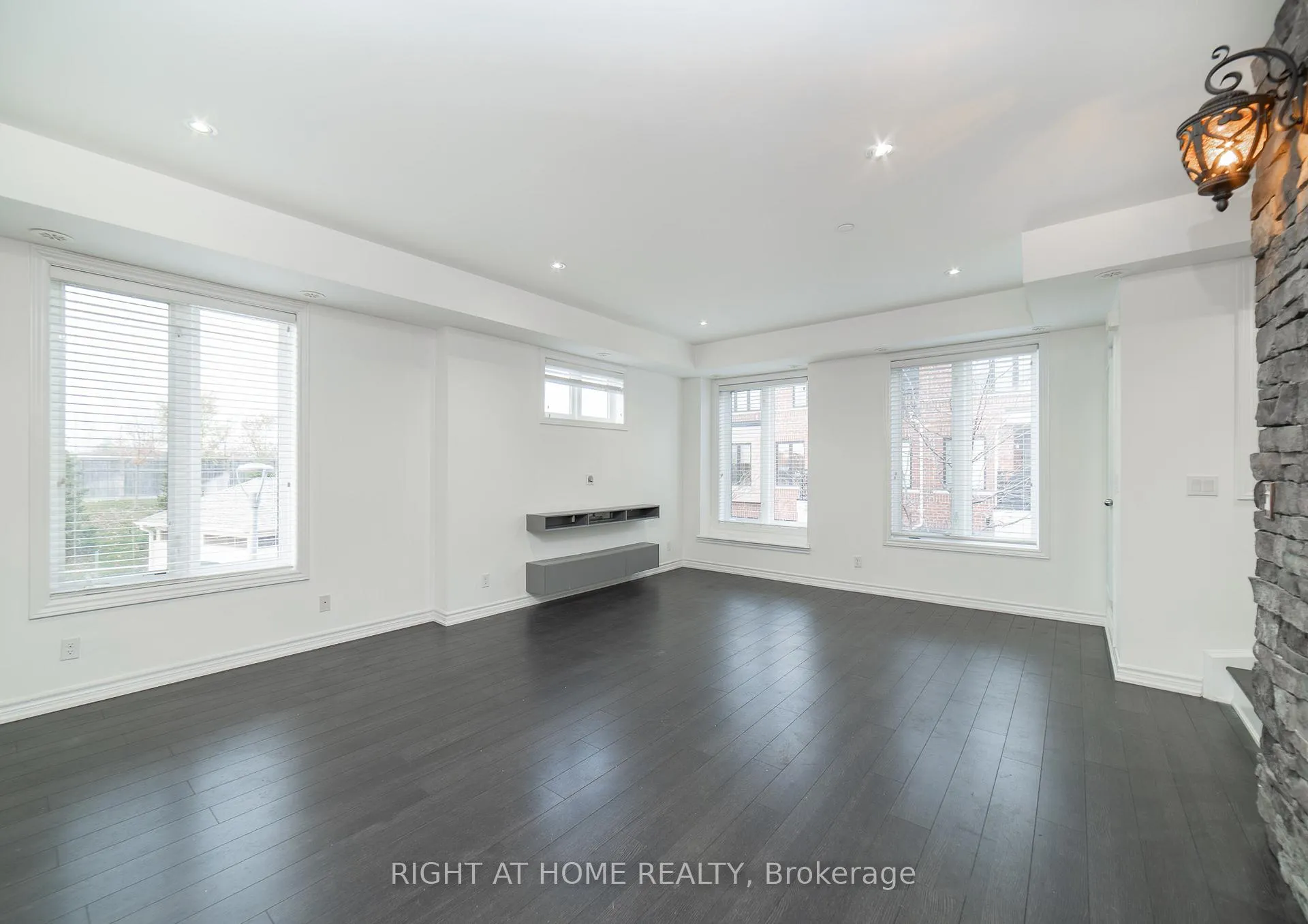 Photo 3 of Unit 139, 50 Carnation Avenue, Etobicoke, Long Branch — HOMEH