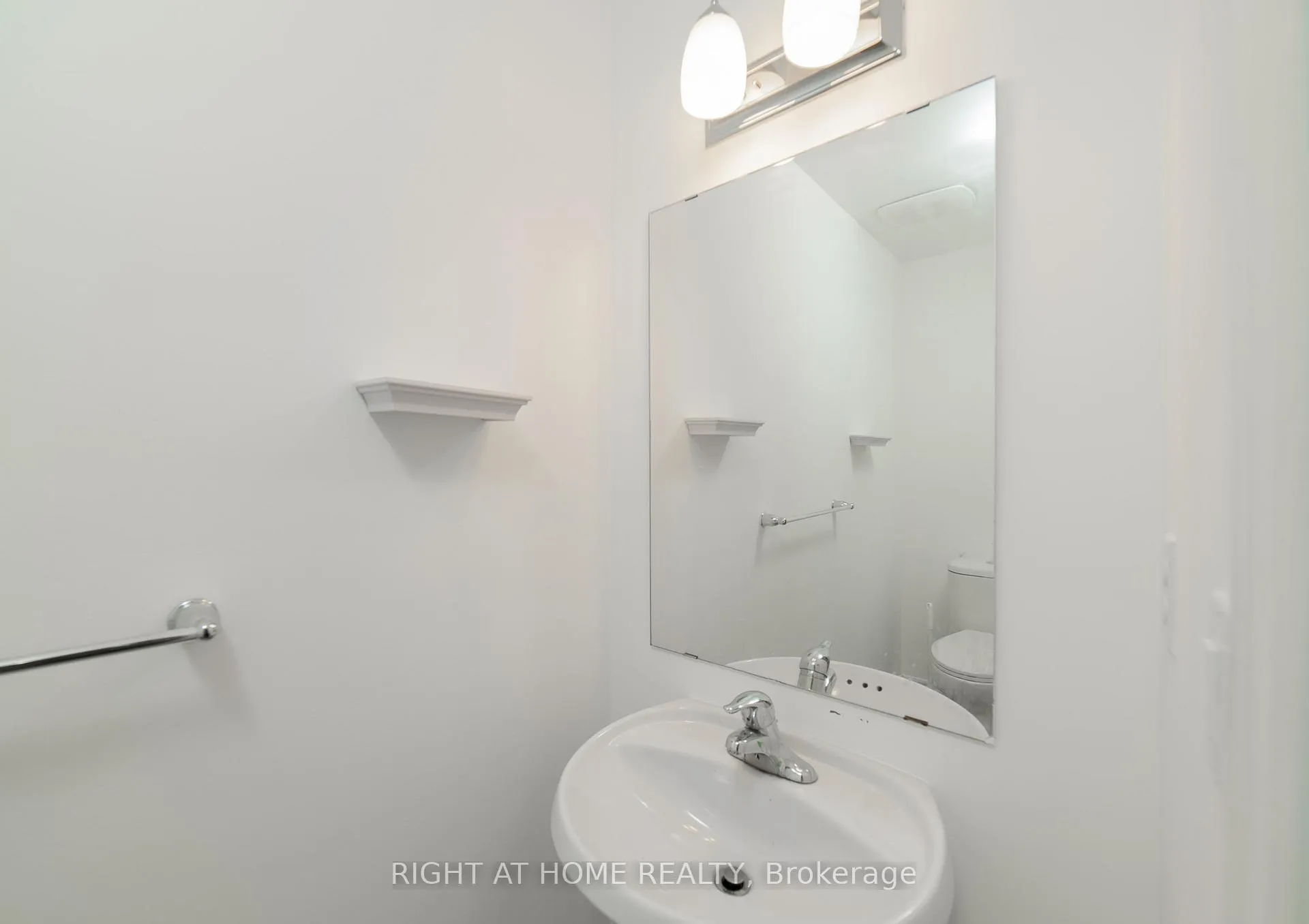 Photo 13 of Unit 139, 50 Carnation Avenue, Etobicoke, Long Branch — HOMEH