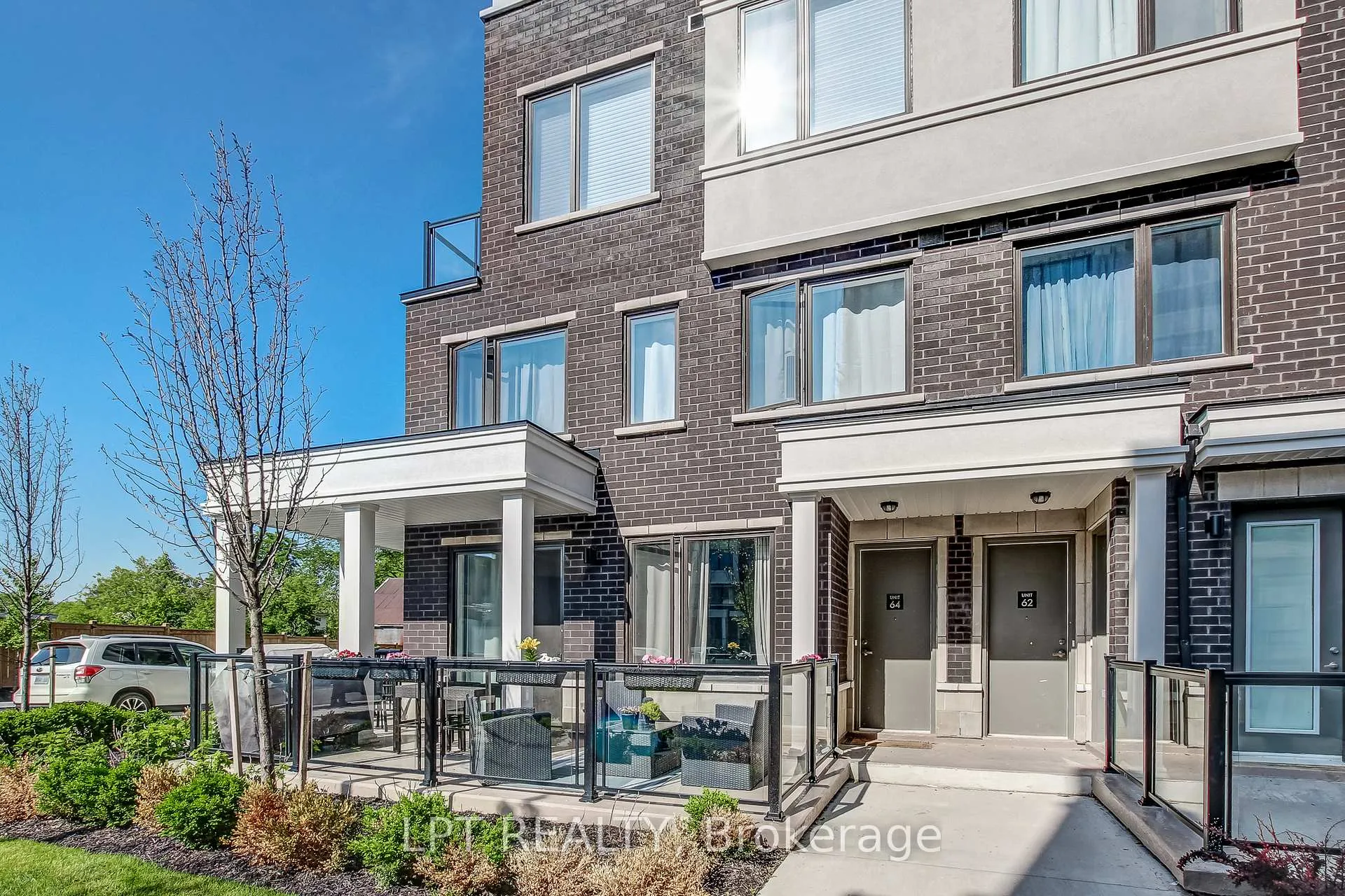 Photo 2 of Unit 64, 300 Alex Gardner Circle, Aurora, Aurora Heights — HOMEH