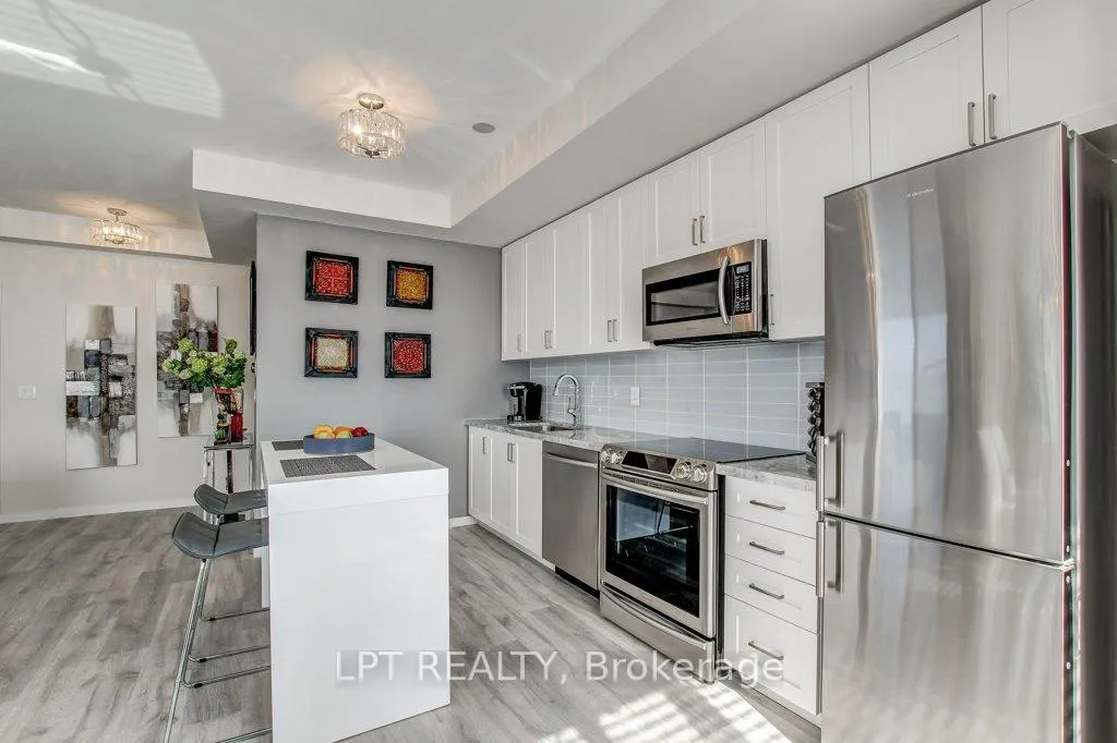 Photo 8 of Unit 64, 300 Alex Gardner Circle, Aurora, Aurora Heights — HOMEH