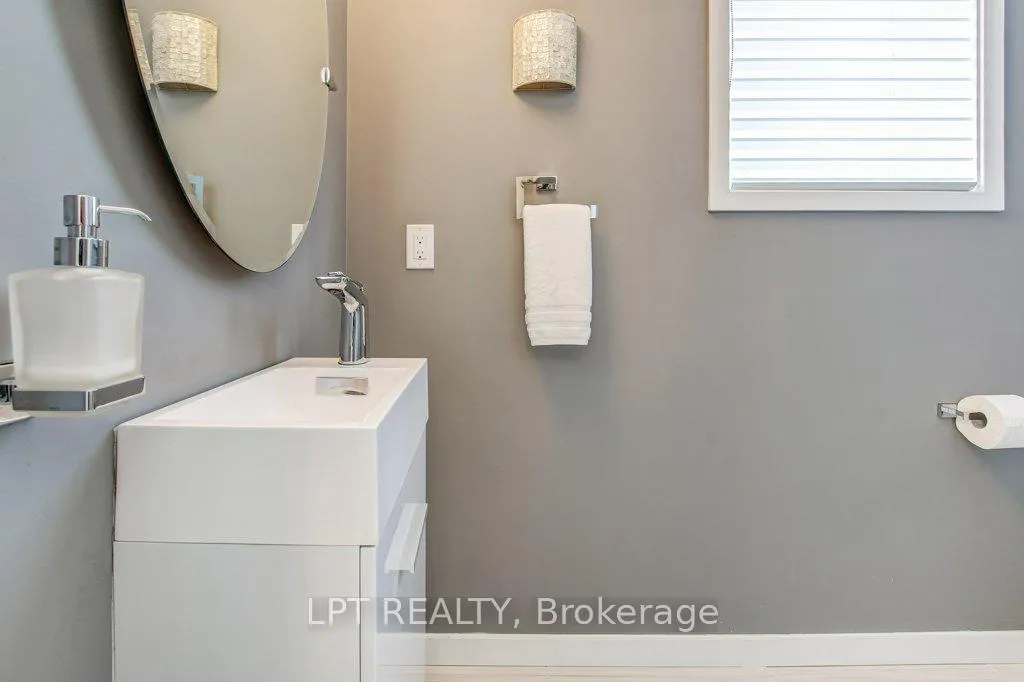 Photo 12 of Unit 64, 300 Alex Gardner Circle, Aurora, Aurora Heights — HOMEH