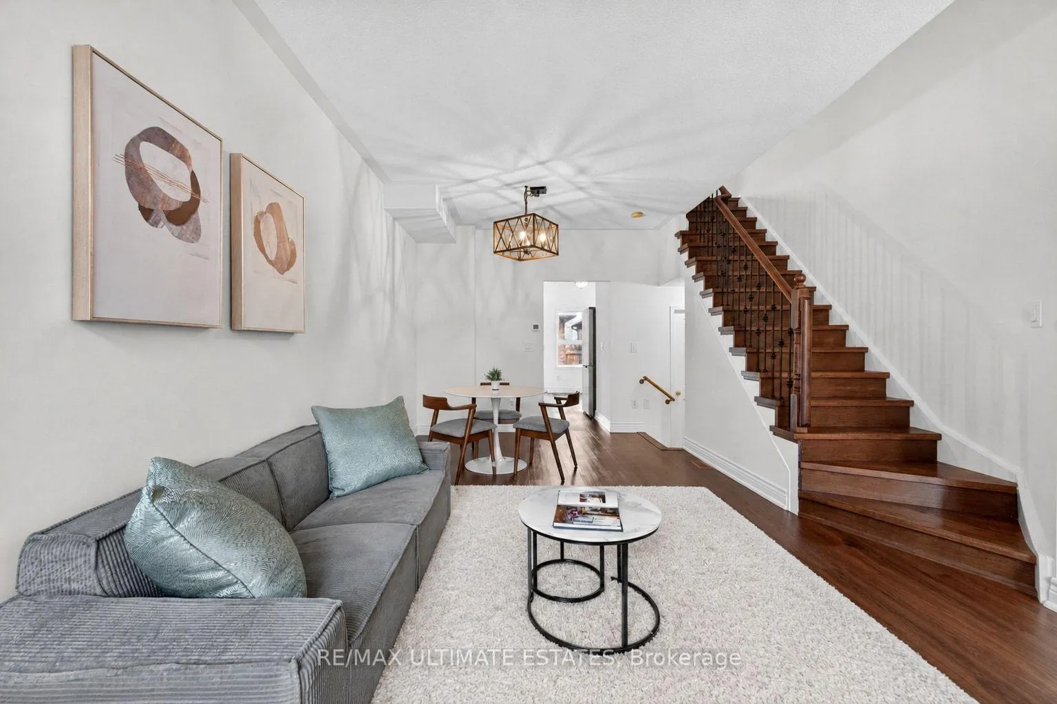 Photo 2 of 39 Bur Oak Avenue, Markham, Berczy — HOMEH