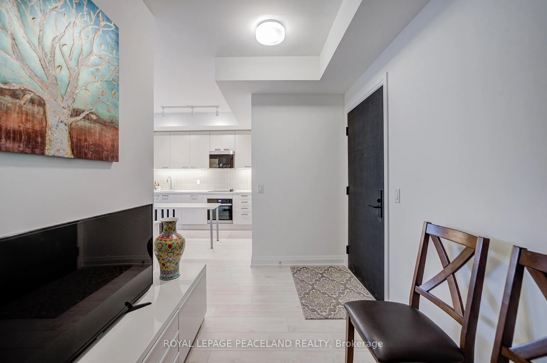 Photo 6 of Unit 1609, 20 Soudan Avenue, Toronto, Mount Pleasant West — HOMEH