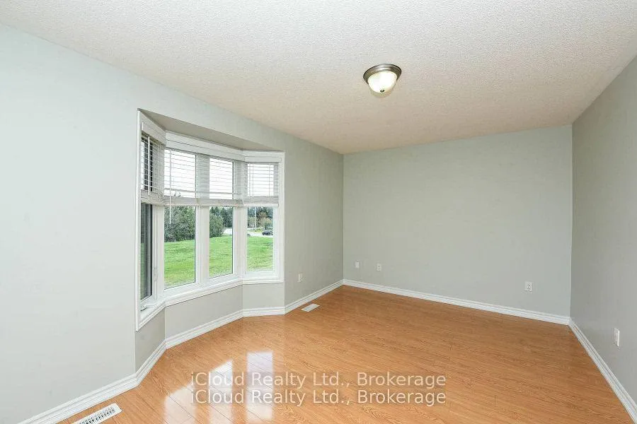 Photo 17 of 74 Gammon Crescent, Brampton, Bram West — HOMEH