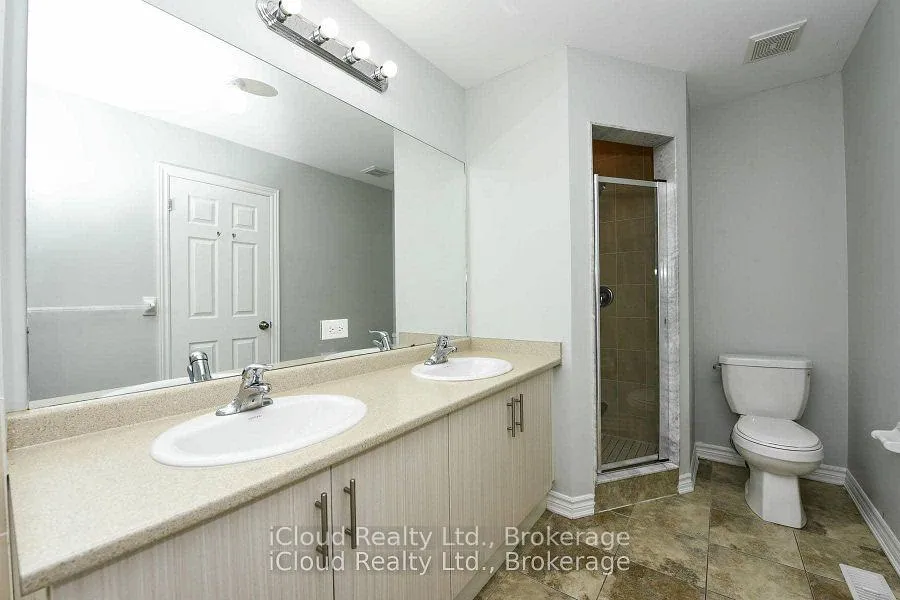 Photo 19 of 74 Gammon Crescent, Brampton, Bram West — HOMEH