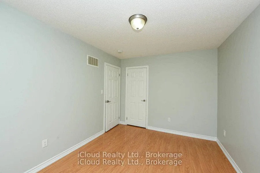 Photo 23 of 74 Gammon Crescent, Brampton, Bram West — HOMEH