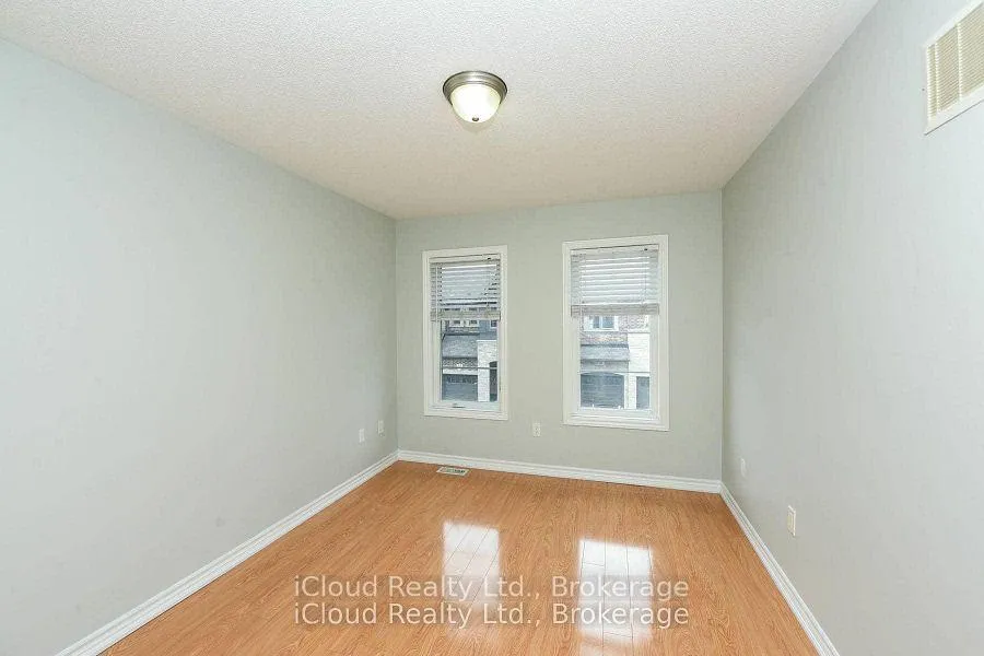 Photo 25 of 74 Gammon Crescent, Brampton, Bram West — HOMEH