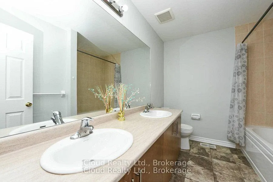 Photo 26 of 74 Gammon Crescent, Brampton, Bram West — HOMEH