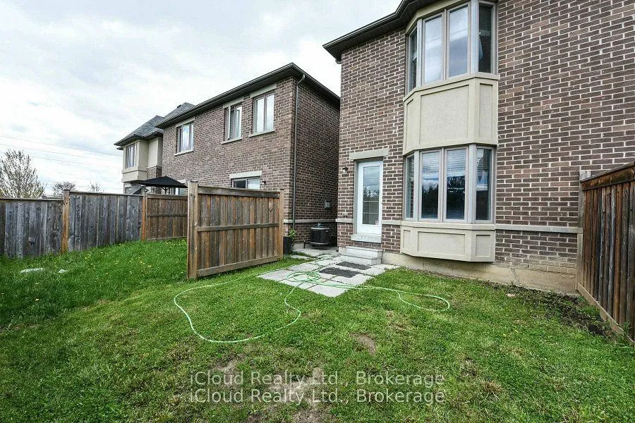 Photo 29 of 74 Gammon Crescent, Brampton, Bram West — HOMEH