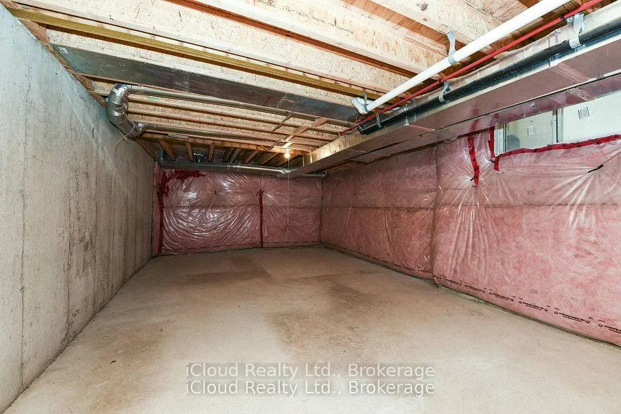 Photo 32 of 74 Gammon Crescent, Brampton, Bram West — HOMEH