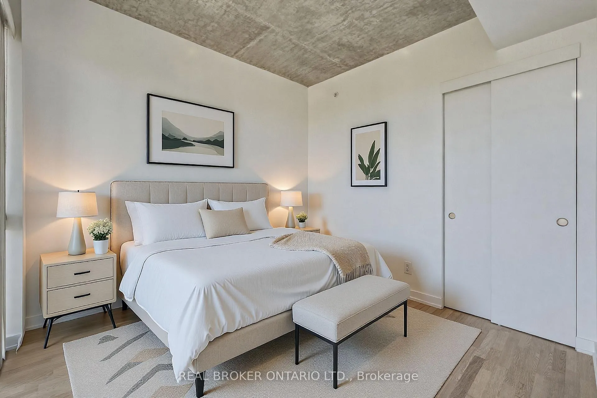 Photo 6 of Unit 1305, 185 Roehampton Avenue, Toronto, Bedford Park-Nortown — HOMEH