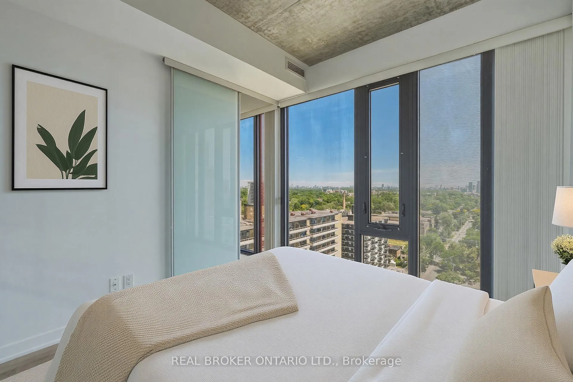 Photo 7 of Unit 1305, 185 Roehampton Avenue, Toronto, Bedford Park-Nortown — HOMEH