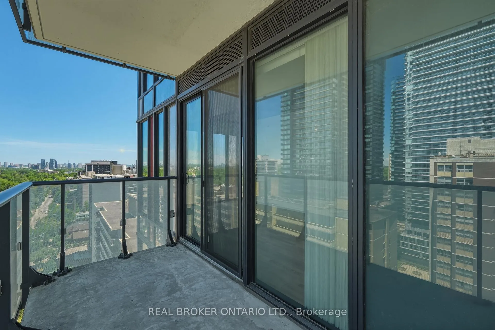 Photo 10 of Unit 1305, 185 Roehampton Avenue, Toronto, Bedford Park-Nortown — HOMEH