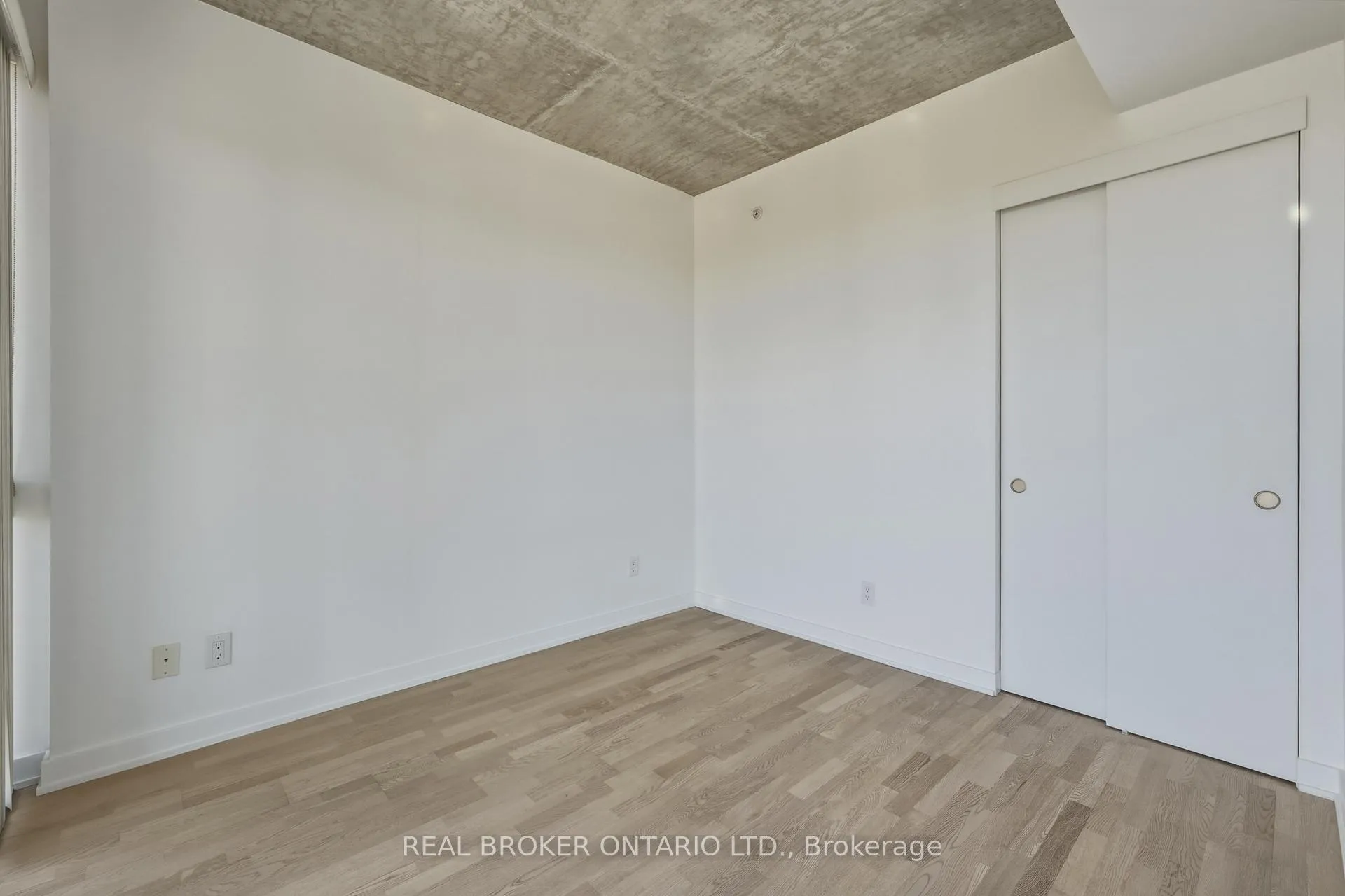 Photo 19 of Unit 1305, 185 Roehampton Avenue, Toronto, Bedford Park-Nortown — HOMEH