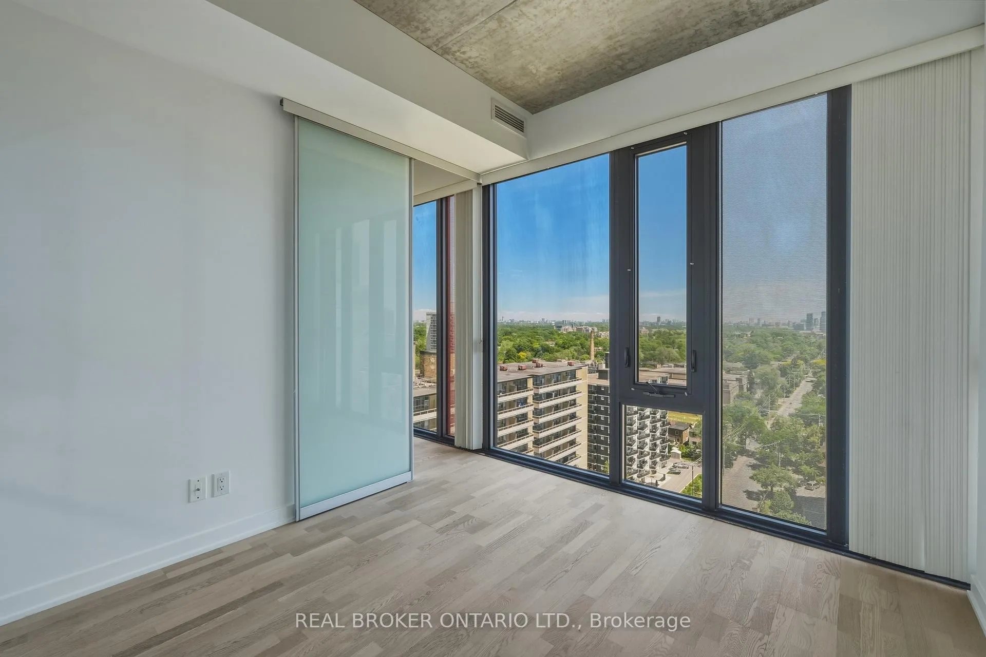 Photo 20 of Unit 1305, 185 Roehampton Avenue, Toronto, Bedford Park-Nortown — HOMEH