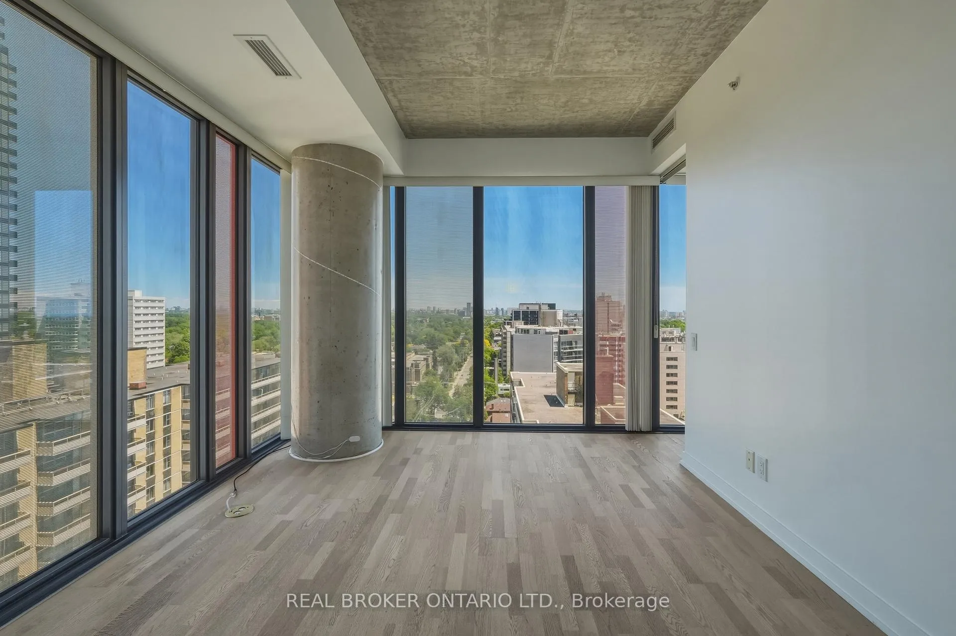 Photo 23 of Unit 1305, 185 Roehampton Avenue, Toronto, Bedford Park-Nortown — HOMEH