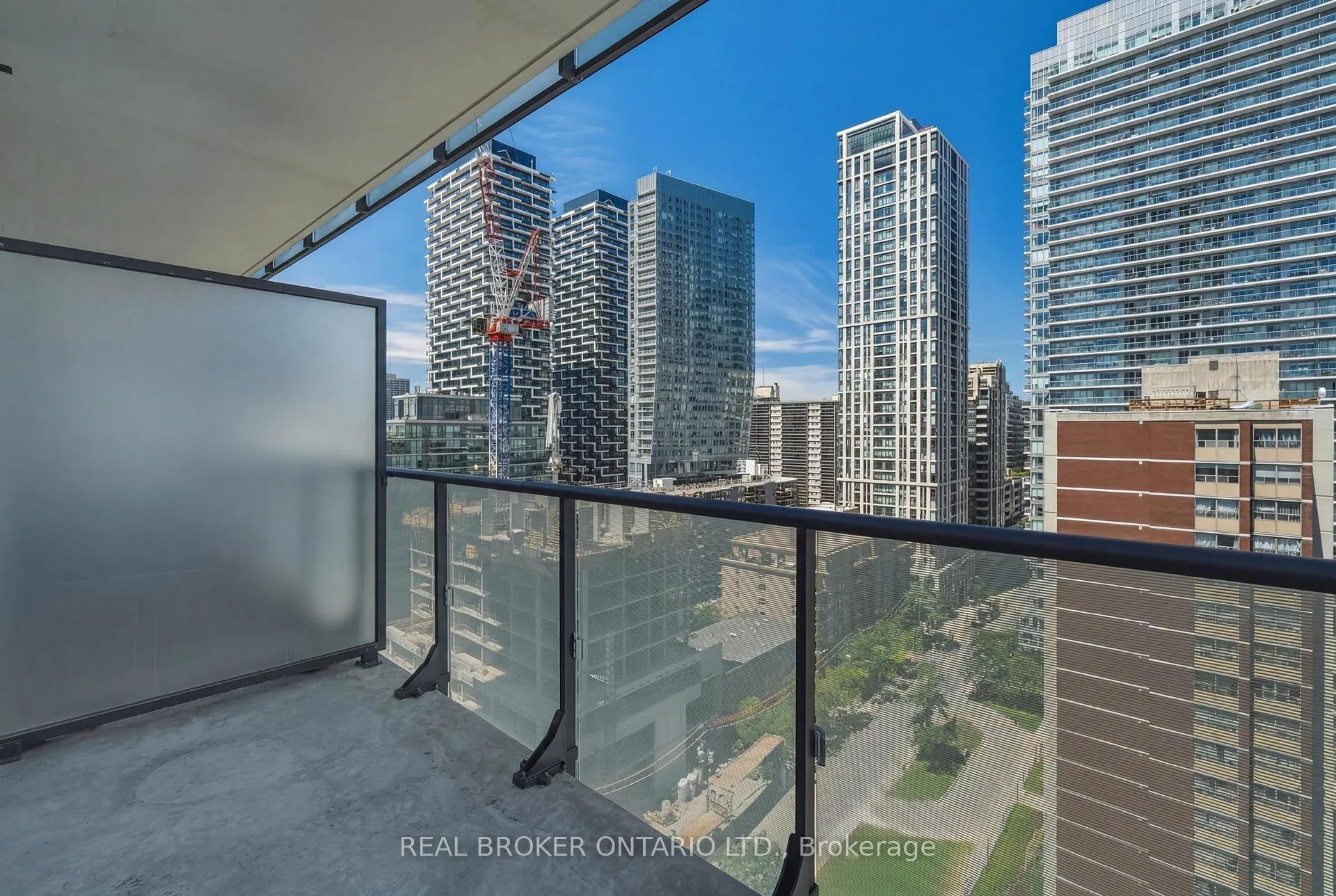 Photo 24 of Unit 1305, 185 Roehampton Avenue, Toronto, Bedford Park-Nortown — HOMEH