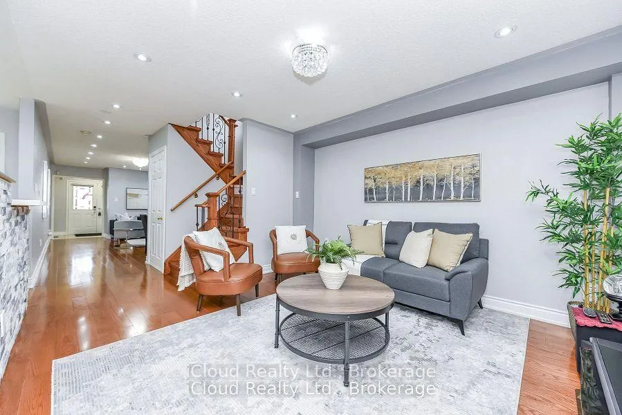 Photo 9 of 5922 Delle Donne Drive, Mississauga, Churchill Meadows — HOMEH