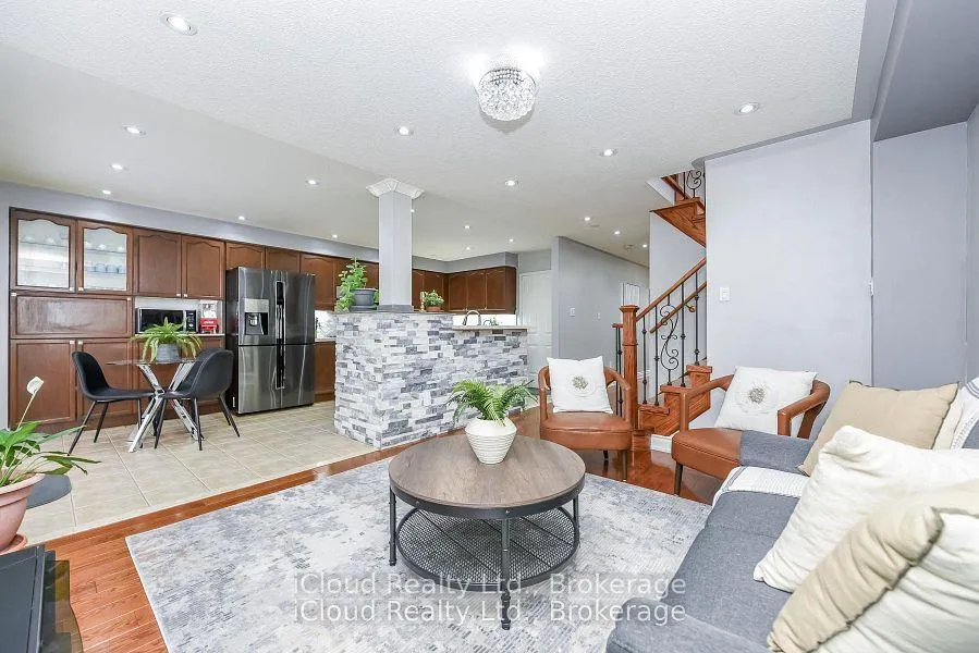 Photo 12 of 5922 Delle Donne Drive, Mississauga, Churchill Meadows — HOMEH