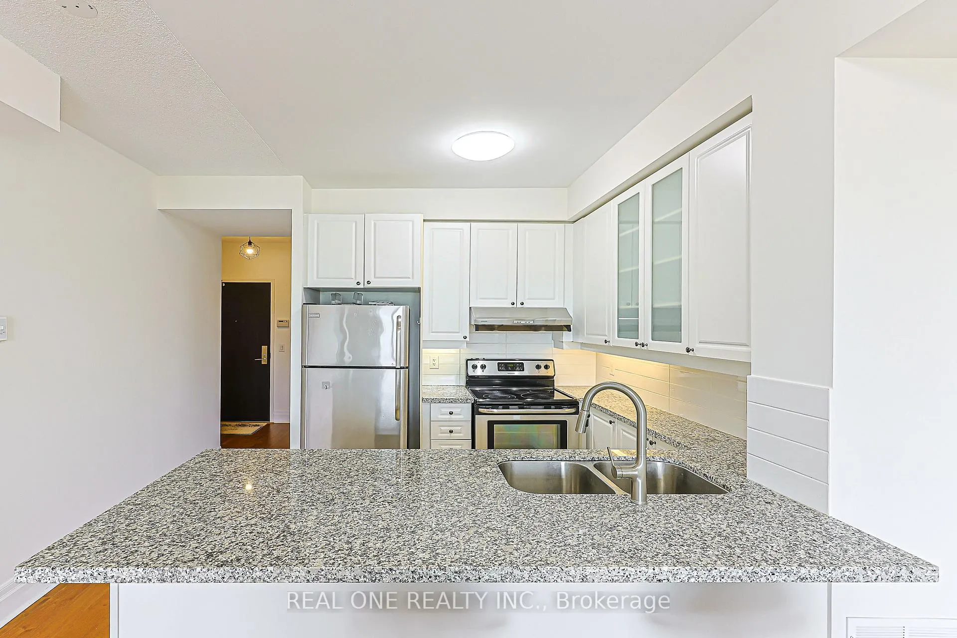 Photo 13 of Unit 214, 111 Upper Duke Crescent, Markham, Unionville — HOMEH
