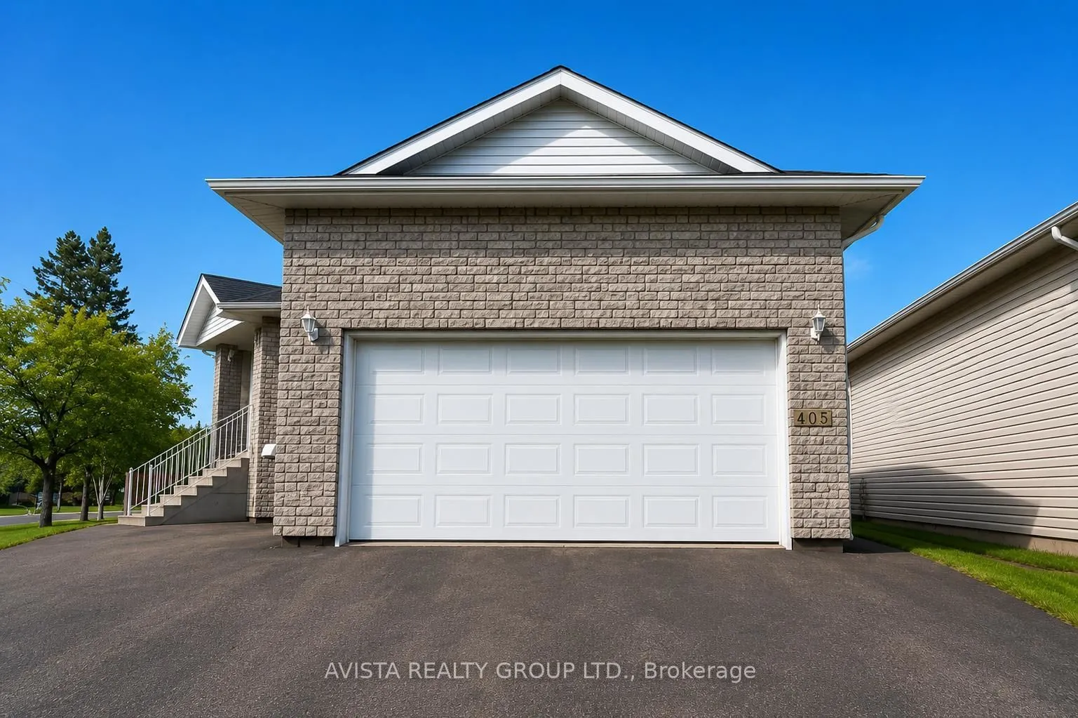 Photo 3 of 401 Tuscany Drive, Thunder Bay, Dawson Heights — HOMEH
