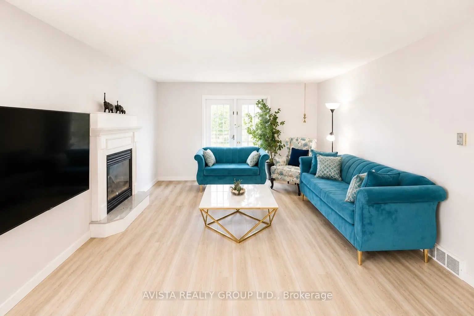 Photo 4 of 401 Tuscany Drive, Thunder Bay, Dawson Heights — HOMEH