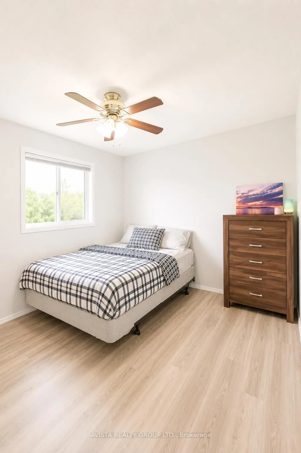 Photo 14 of 401 Tuscany Drive, Thunder Bay, Dawson Heights — HOMEH
