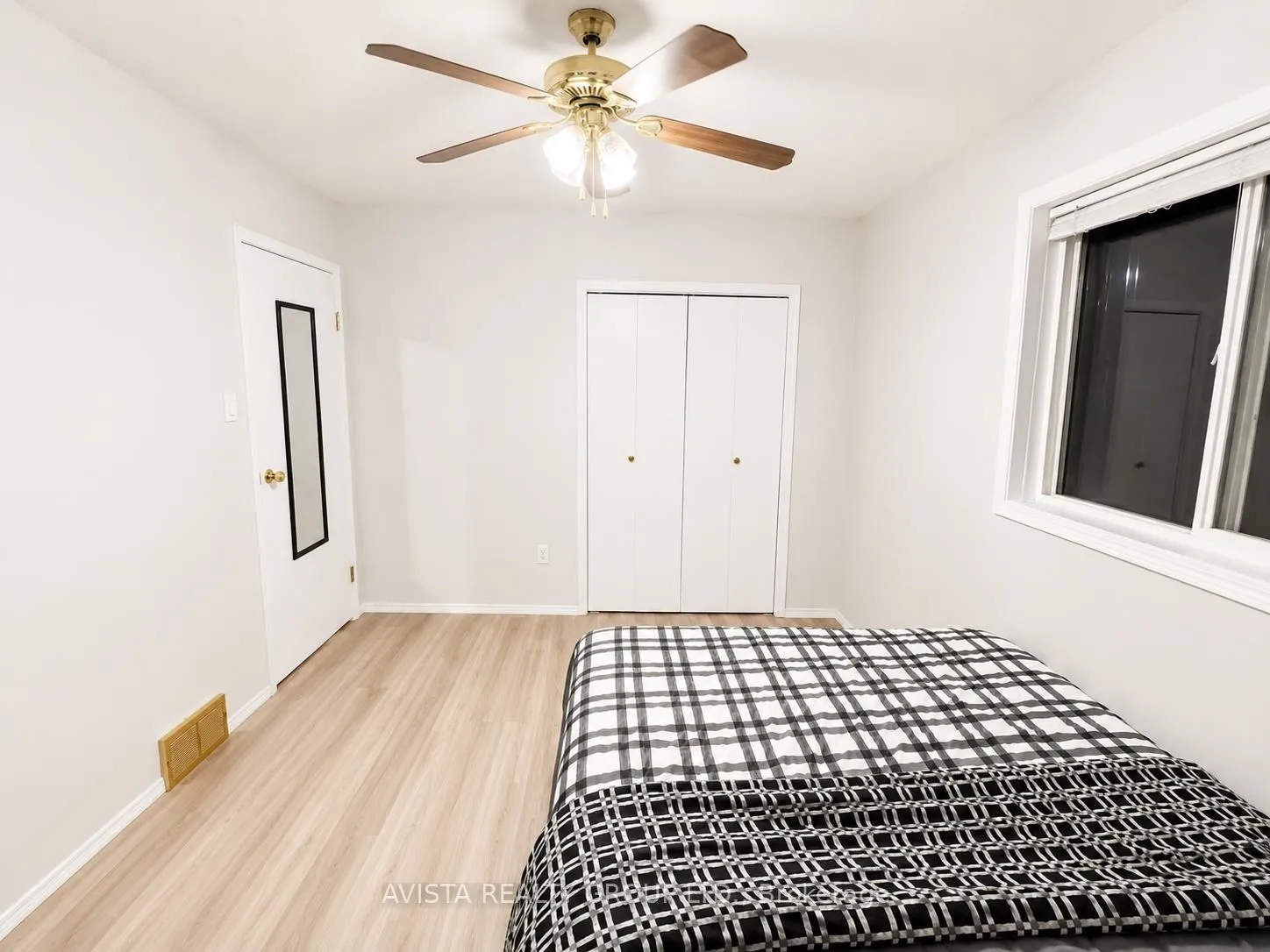 Photo 15 of 401 Tuscany Drive, Thunder Bay, Dawson Heights — HOMEH