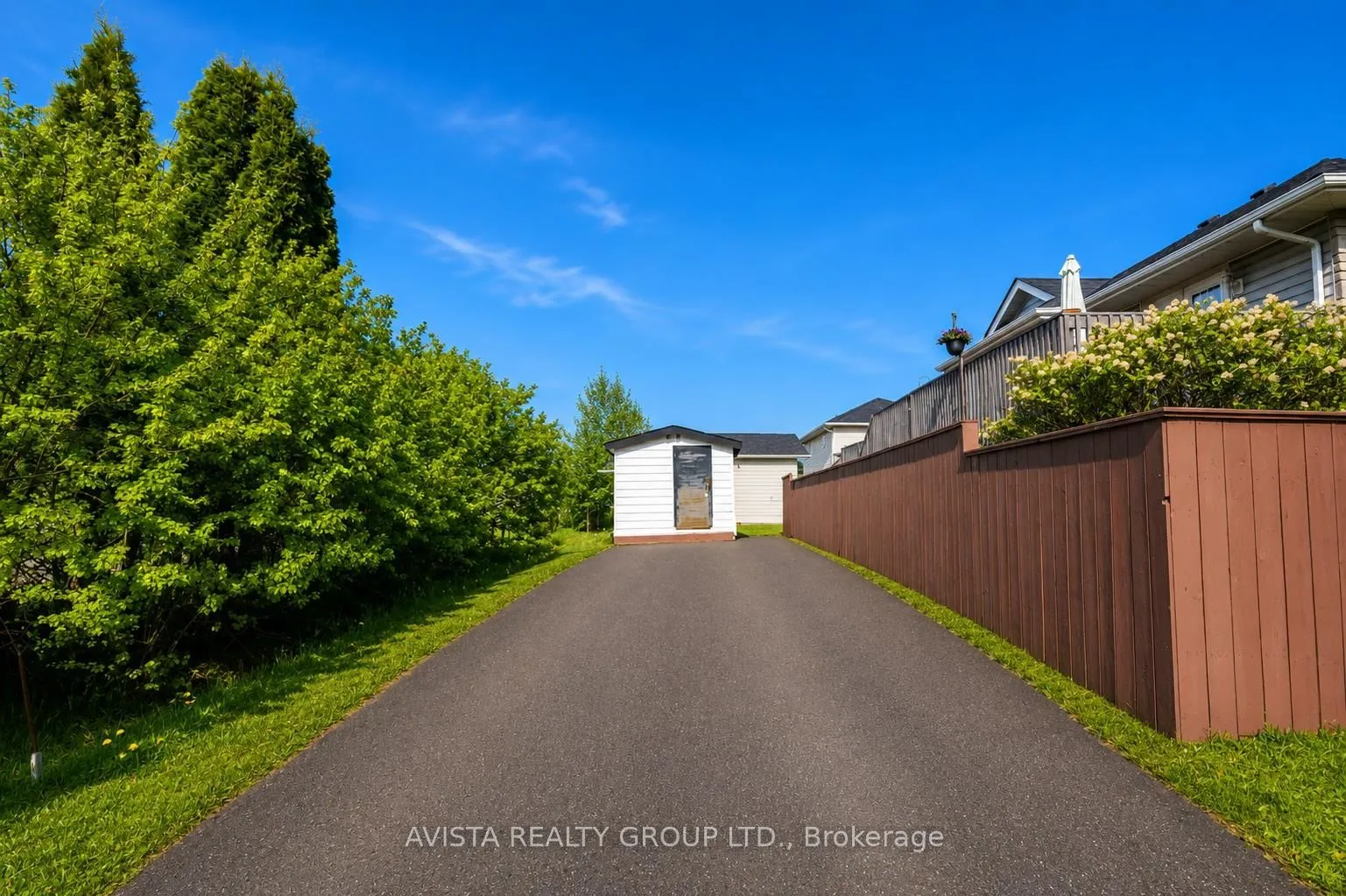 Photo 37 of 401 Tuscany Drive, Thunder Bay, Dawson Heights — HOMEH