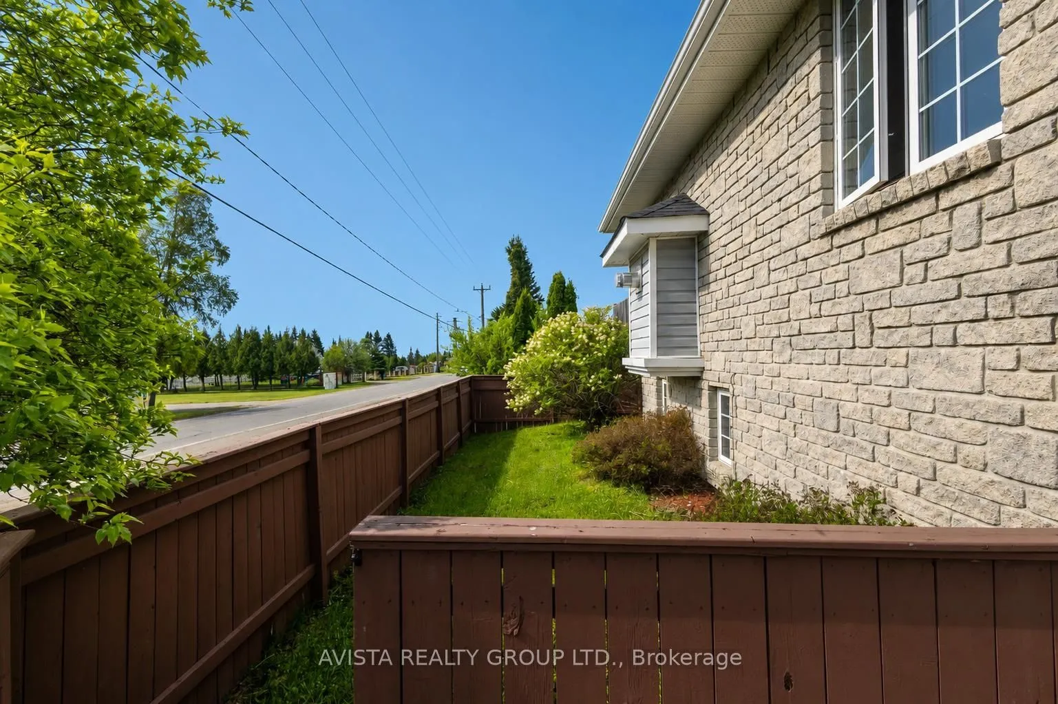 Photo 38 of 401 Tuscany Drive, Thunder Bay, Dawson Heights — HOMEH