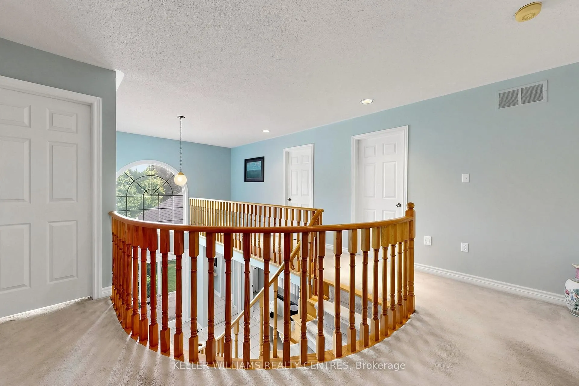 Photo 19 of 69 Gilbank Drive, Aurora, Aurora Heights — HOMEH