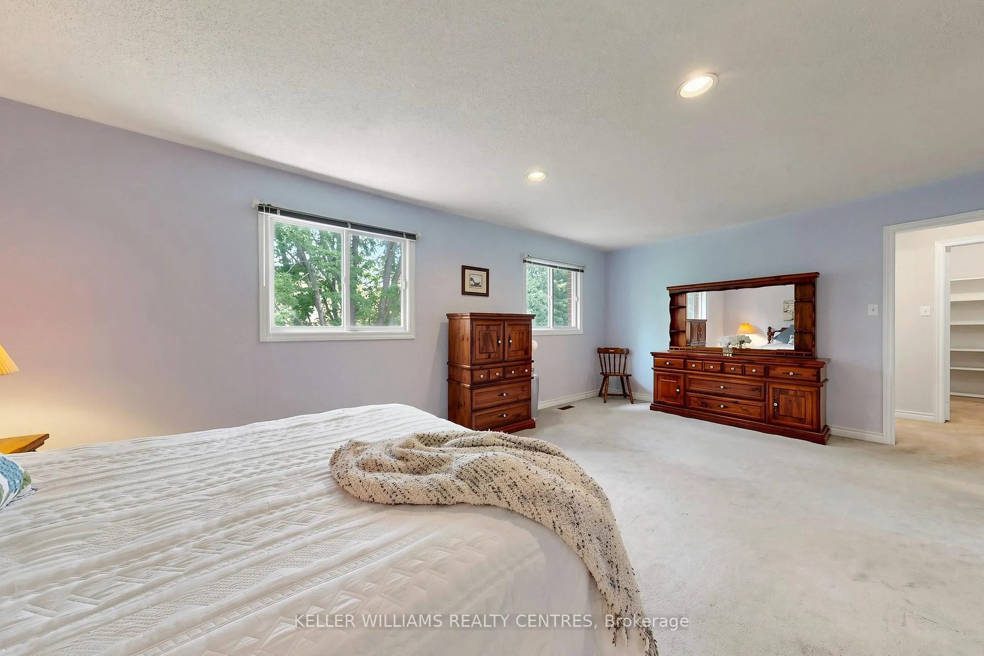 Photo 22 of 69 Gilbank Drive, Aurora, Aurora Heights — HOMEH