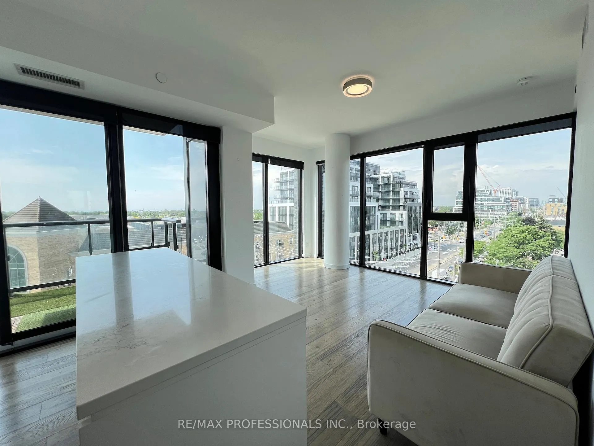 Photo 14 of Unit 619, 7 Smith Crescent, Etobicoke, Stonegate-Queensway — HOMEH