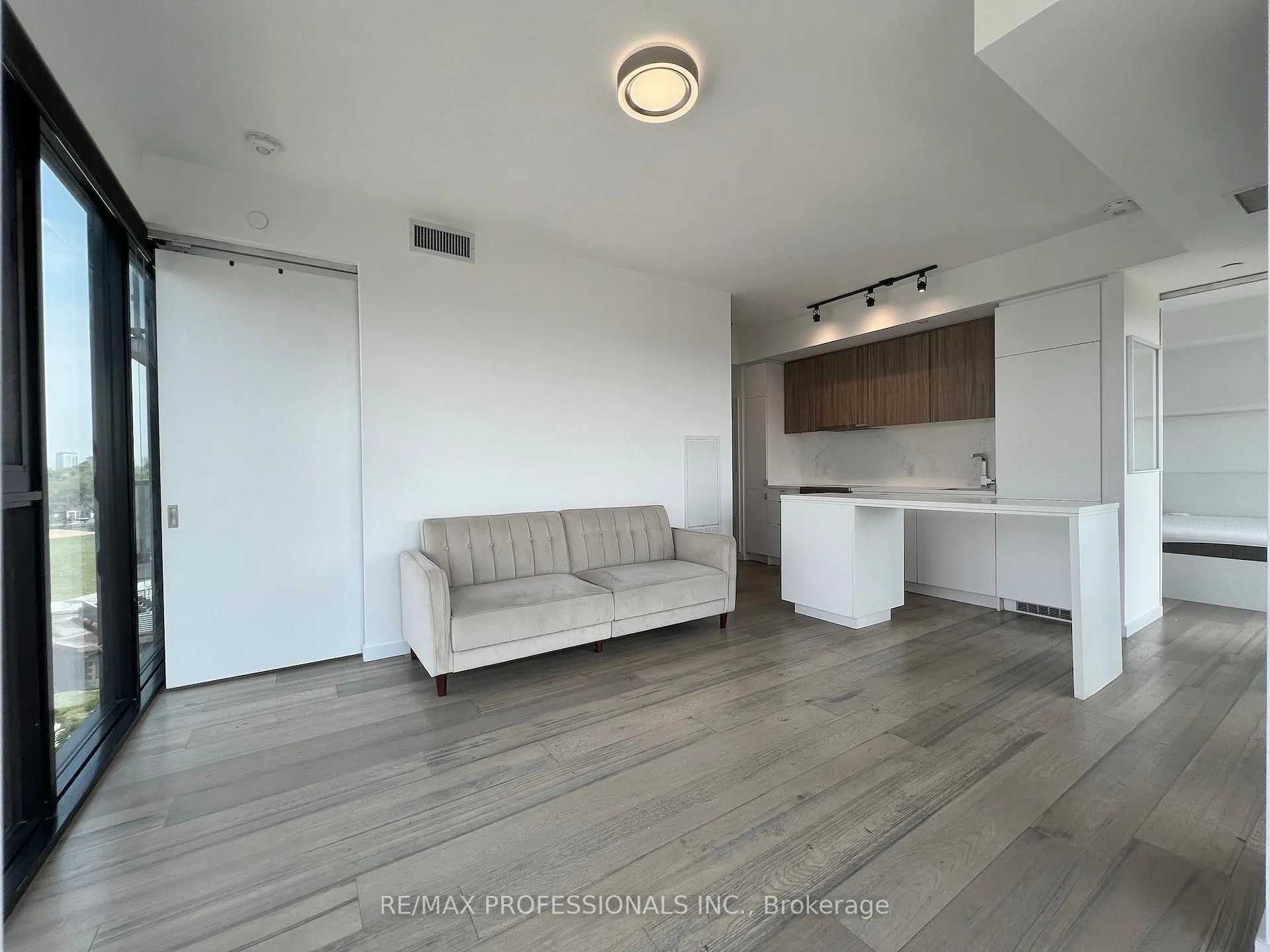 Photo 16 of Unit 619, 7 Smith Crescent, Etobicoke, Stonegate-Queensway — HOMEH