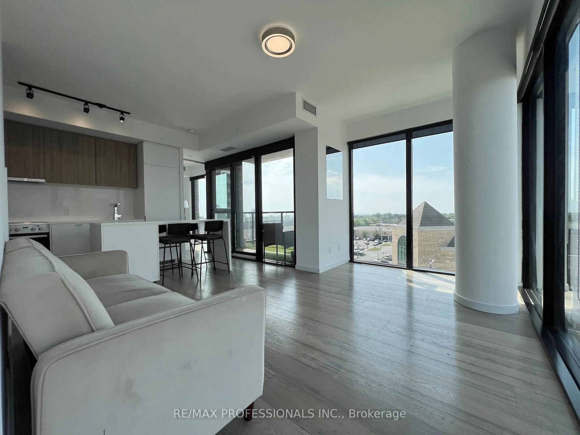 Photo 19 of Unit 619, 7 Smith Crescent, Etobicoke, Stonegate-Queensway — HOMEH